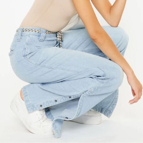 KanCan Winona Ultra High Rise 90’s Flare Boyfriend Snap Jeans Blue Size 27 - Picture 1 of 14